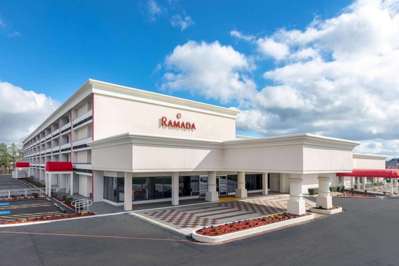 Ramada By Wyndham Texarkana Hotel Buitenkant foto